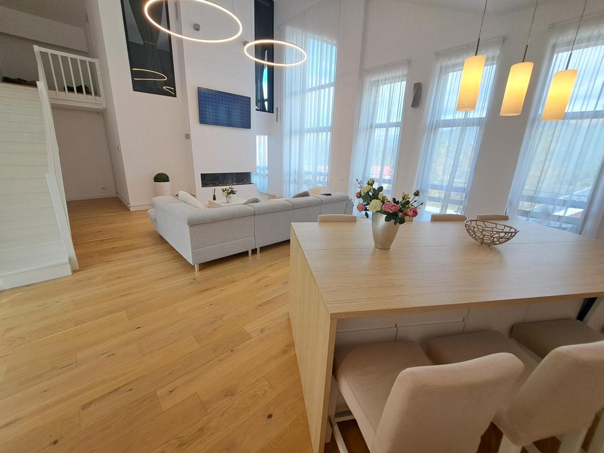 The Rock Apartment Sinaia Exterior photo